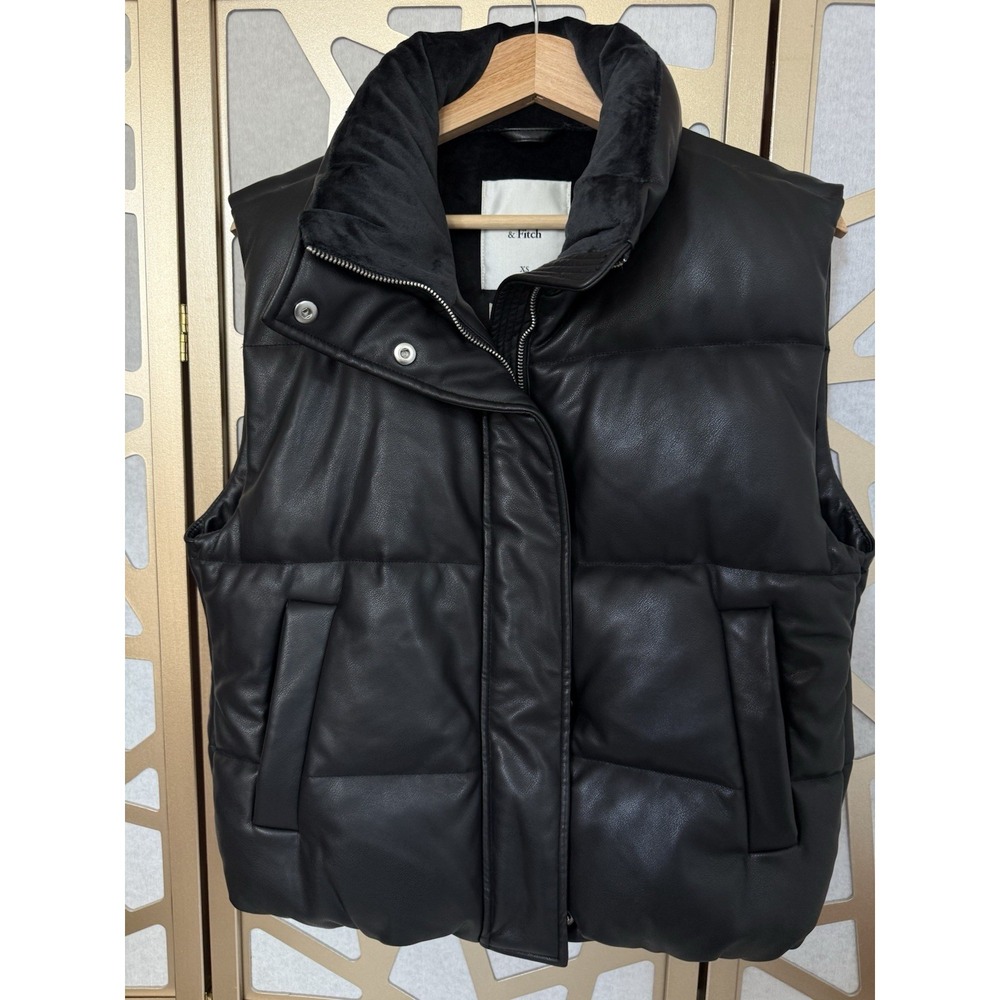 Abercrombie & Fitch Ultra Collection Puffer Vest Womens Size XS Vegan Leather